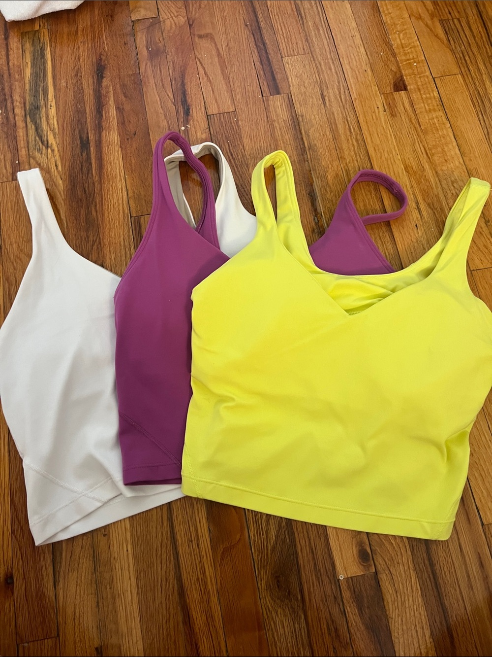 Lulu align tanks (3) SELLING TOGETHER